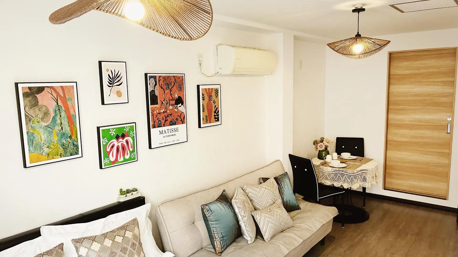 Tokyo Louis House In Ueno Area Close To Jr Yamanote Line & Metro Ginza Line Walk To Ueno Park And Ameyoko 0*,